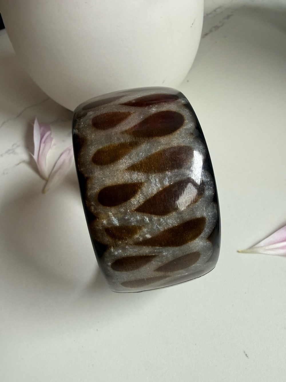 Vintage Chunky Resin Bangle ∙ Brown Teardrop Tortoise Pattern Statement Cuff